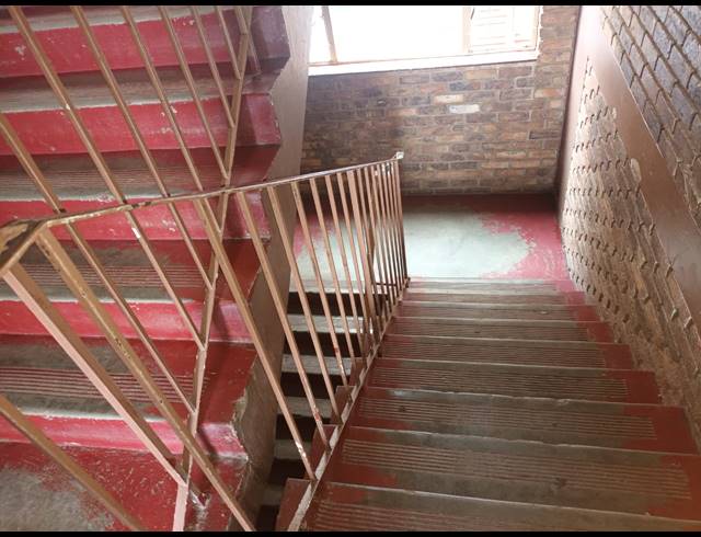 1 BEDROOM APARTMENT FOR SALE IN PRETORIA WEST